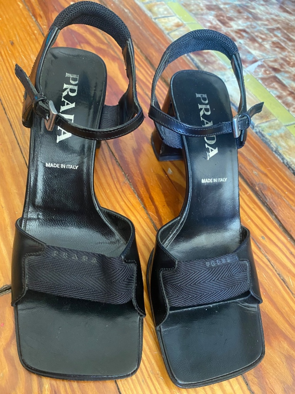 Prada Black Leather Dress Sandals Made in Italy Stretch Strap Heels. Size 7/37.5